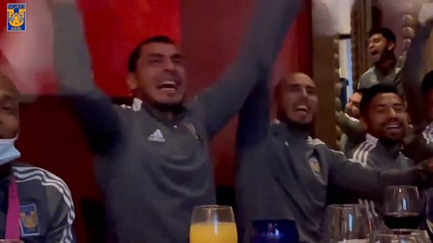 Behind the scenes: Nahuel and Pizarro celebrate Argentina’s Copa América title